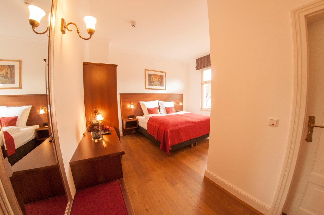 Pension Villa Kleine Wartburg Айзенах Екстериор снимка