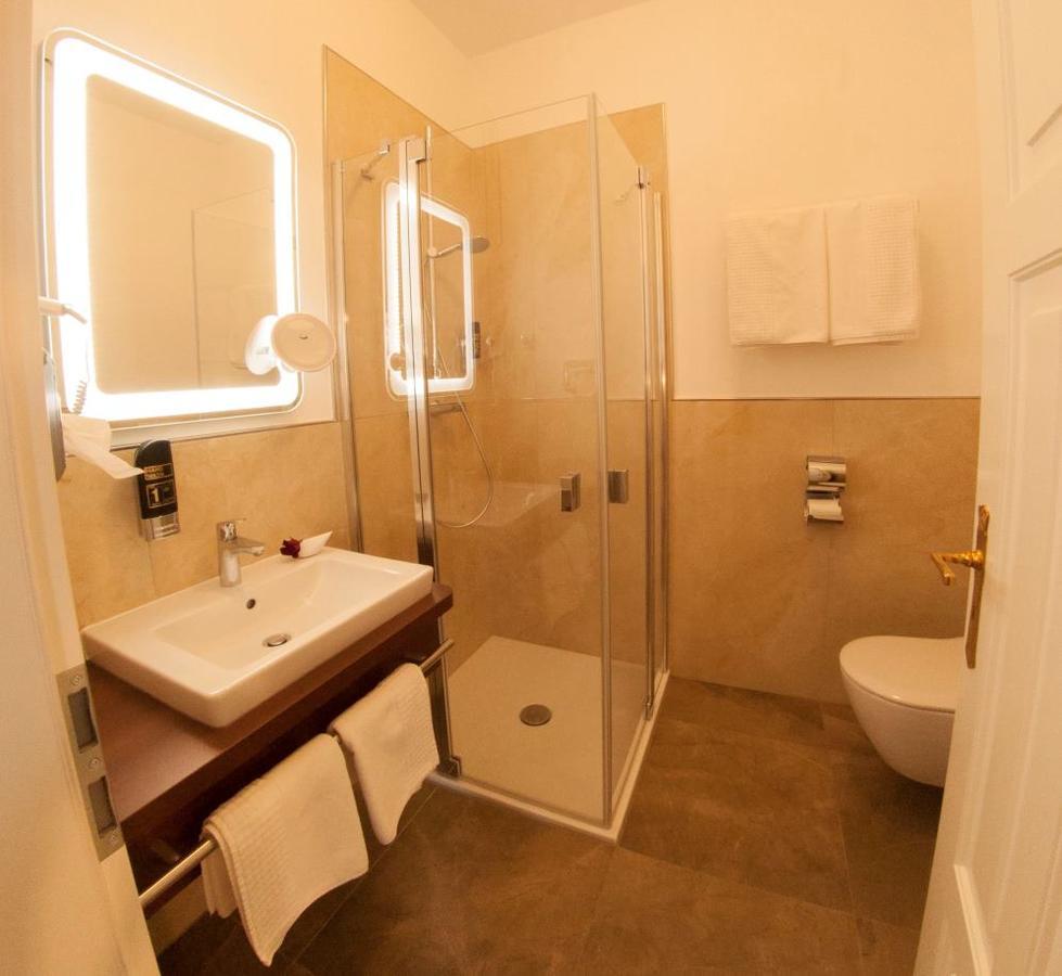 Pension Villa Kleine Wartburg Айзенах Екстериор снимка