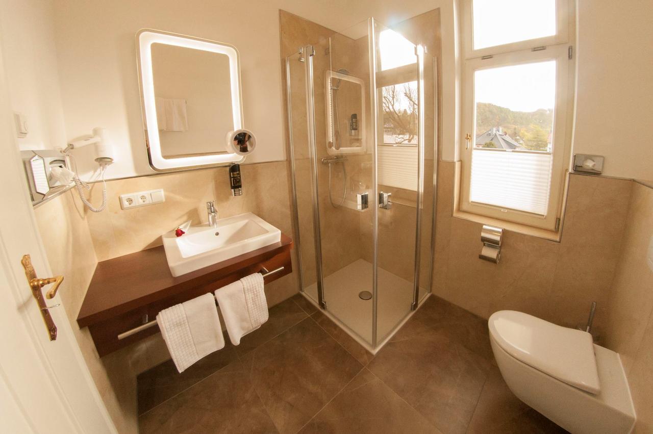 Pension Villa Kleine Wartburg Айзенах Екстериор снимка