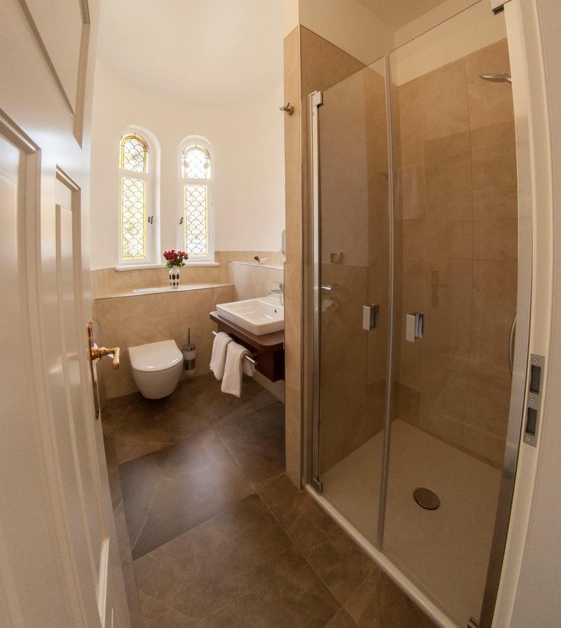 Pension Villa Kleine Wartburg Айзенах Екстериор снимка